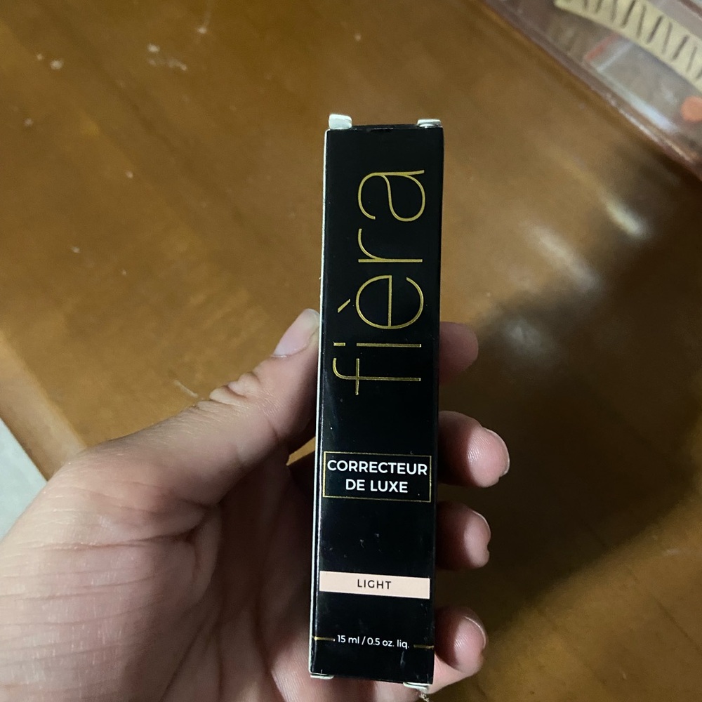 Fiera Cosmetics Concealer